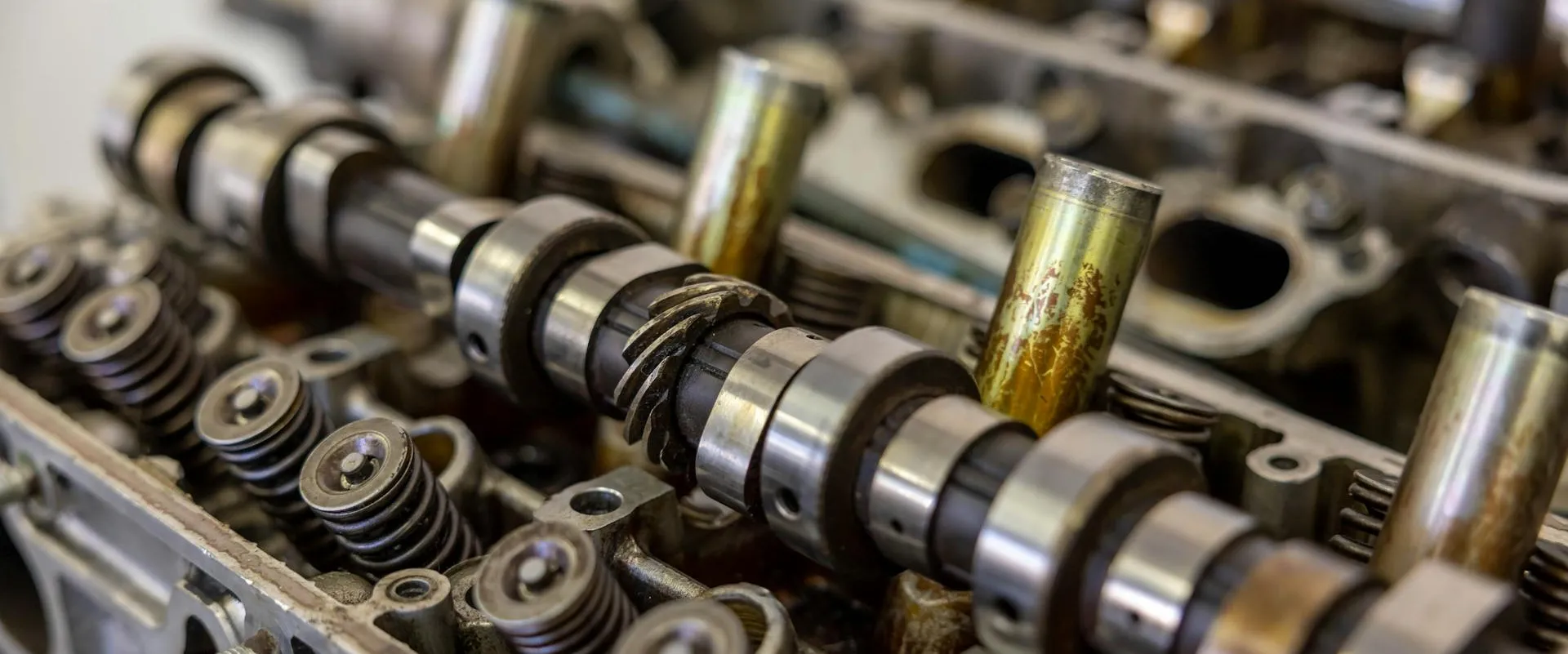 Building the model 4-stroke combustion engine from Smithsonian