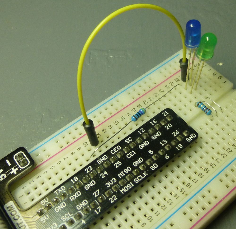 What is charlieplexing? (a Raspberry Pi demo)